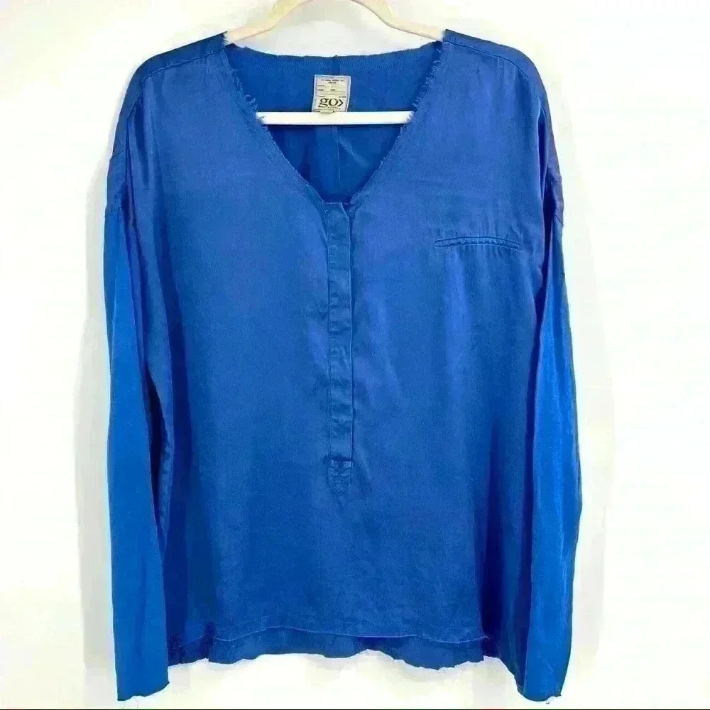 Go > By Go Silk Blue Silk Top W/ Linen Sleeves‎ And Raw Hem. Size Small